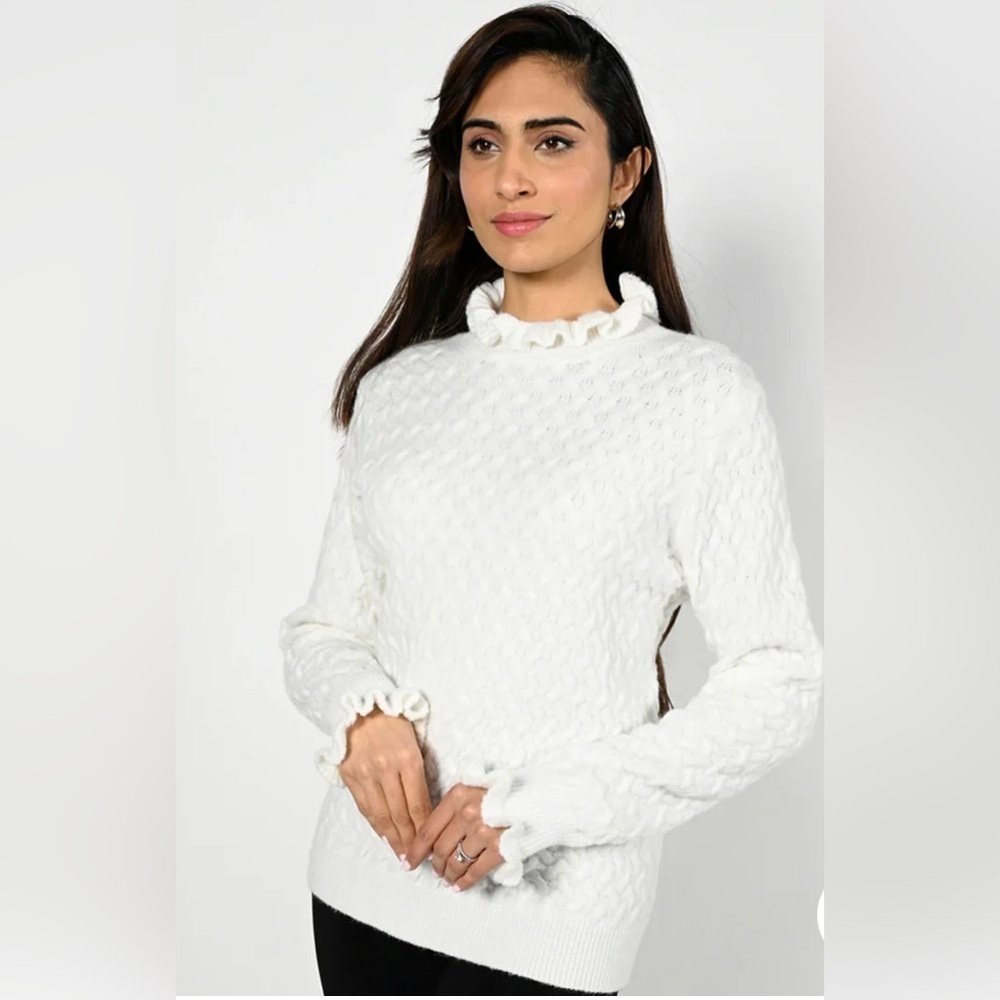 Frank Lyman white cream ruffled knit sweater waffle pattern SZL